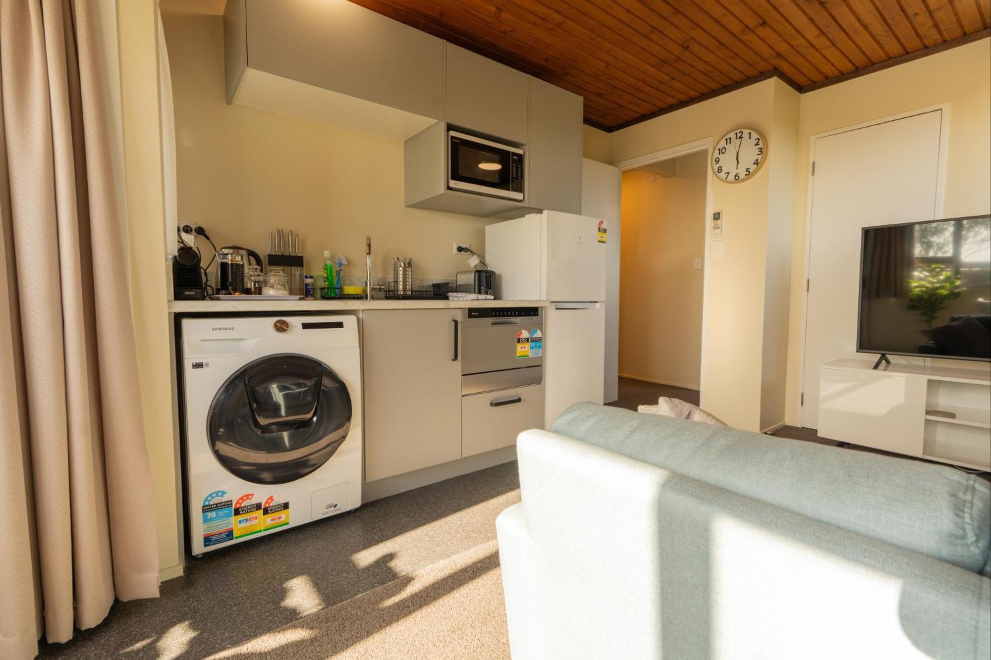 Cosy Unit With Incredible Views & Sky Tv Whanganui Exterior foto